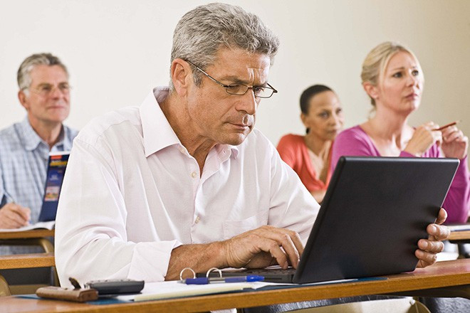 Imagen: Estudiantes crean guía digital para la pequeña y mediana empresa