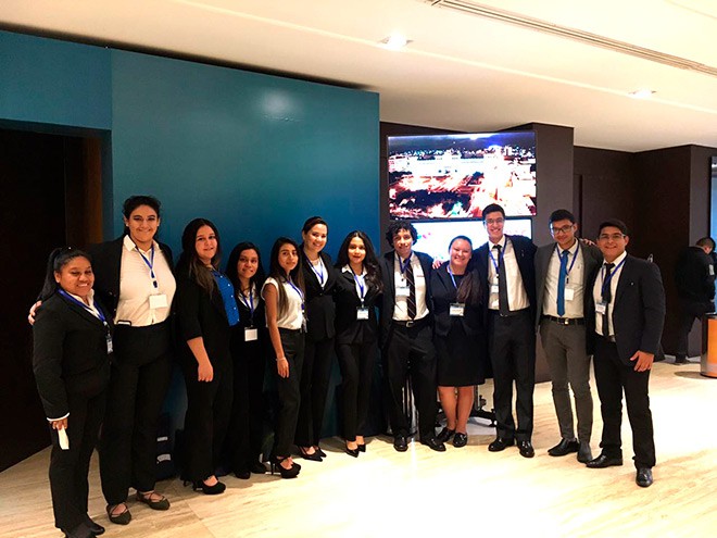 Imagen: Estudiantes de Diplomacia apoyan al Foro Nacional de Responsabilidad