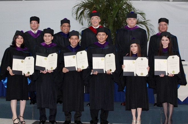 Imagen: Graduaciones, el saber nunca termina, esto es sólo el principio