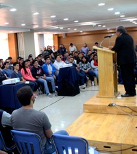 Imagen: Estudiantes de primer ingreso de ingenierías reciben bienvenida al