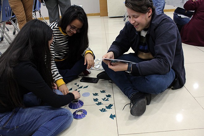 Imagen: Estudiantes refuerzan sus conocimientos en Gestión de Programas y Proyectos