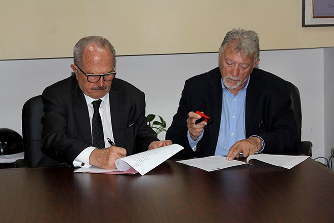 Imagen: Universidad de Cádiz brinda conferencia sobre plantas de energía solar