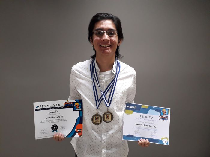 Kevin José Hernández Marroquín estudia Ingeniería en Sistemas, Informática y Ciencias de la Computación en Universidad Galileo