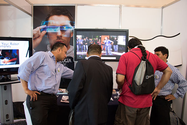 Stand de Universidad Galileo durante el evento de Telecombreak 2015 Imagen: U Galileo participa en el Telecombreak 2015