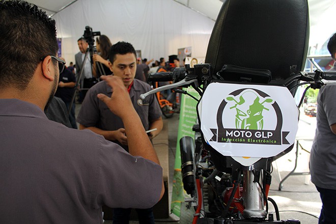 Imagen: VII Feria Tecnológica expone proyectos automotrices de estudiantes