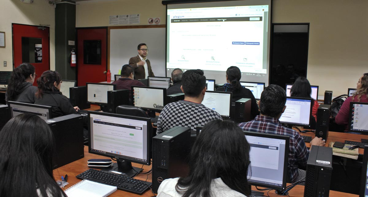 Imagen: IX Conferencia para Docentes actualiza a profesionales en educación